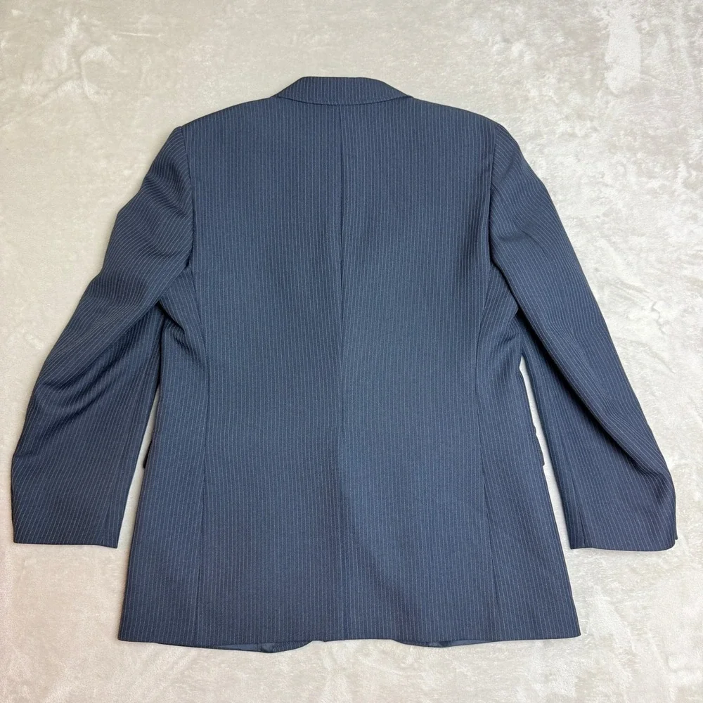 Levis pre owned